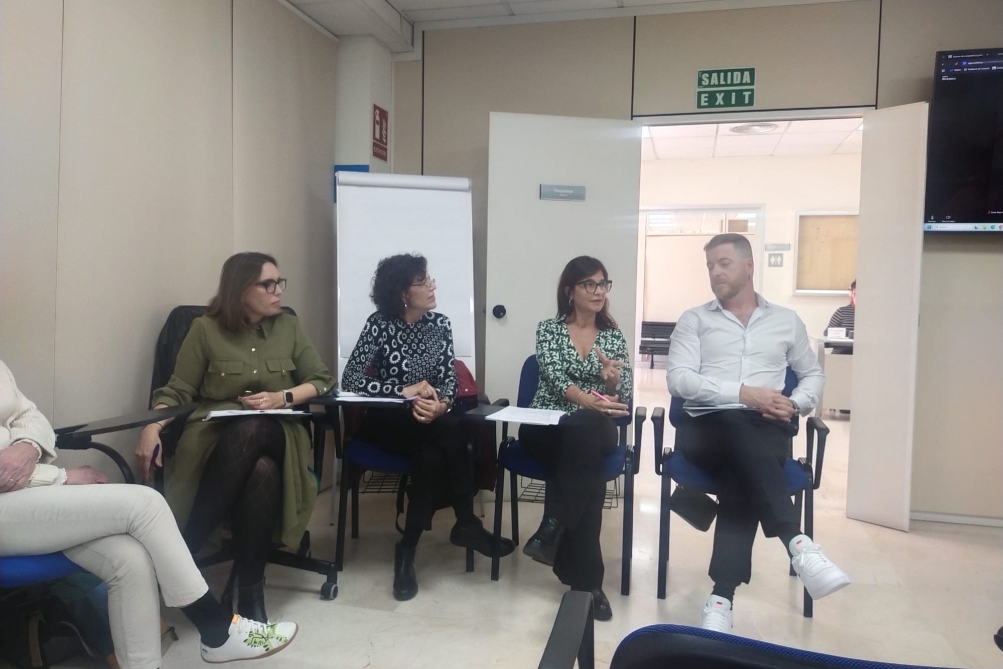 976d6cc3-6f6b-4020-879a-aa8fd8787d46